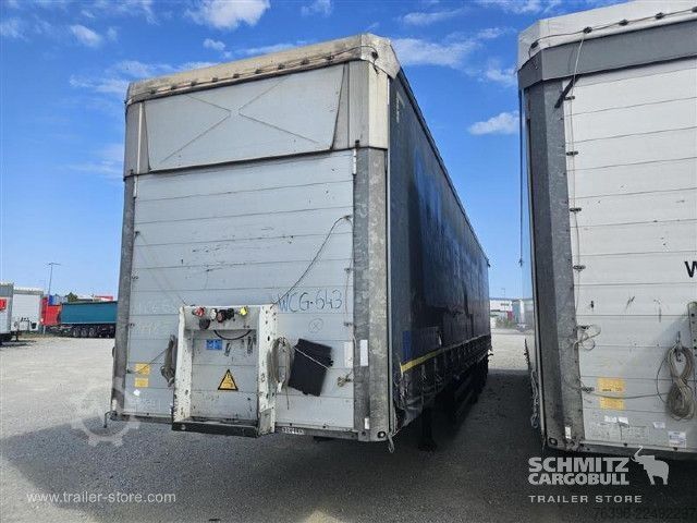 Open semitrailer with tarp Schmitz Cargobull Semitrailer Curtainsider Mega