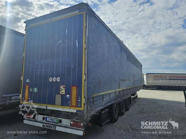 Open semitrailer with tarp Schmitz Cargobull Semitrailer Curtainsider Mega