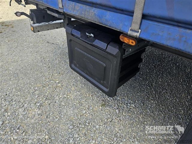 Open semitrailer with tarp Schmitz Cargobull Semitrailer Curtainsider Mega