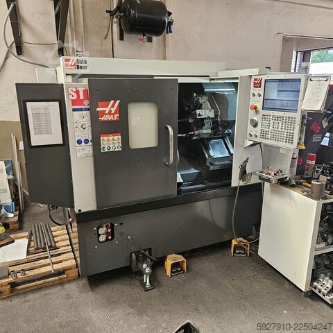CNC lathe HAAS ST-15Y