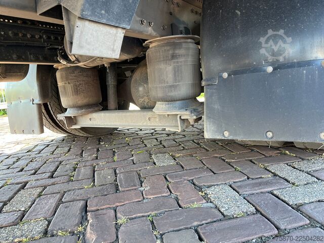 Suitcase DAF LF 230 FA