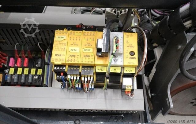 Fahrerloses Transportfahrzeug DS AUTOMOTION Fahrerloses Transportfahrzeug (FTS)