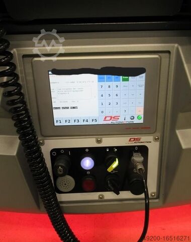 Fahrerloses Transportfahrzeug DS AUTOMOTION Fahrerloses Transportfahrzeug (FTS)