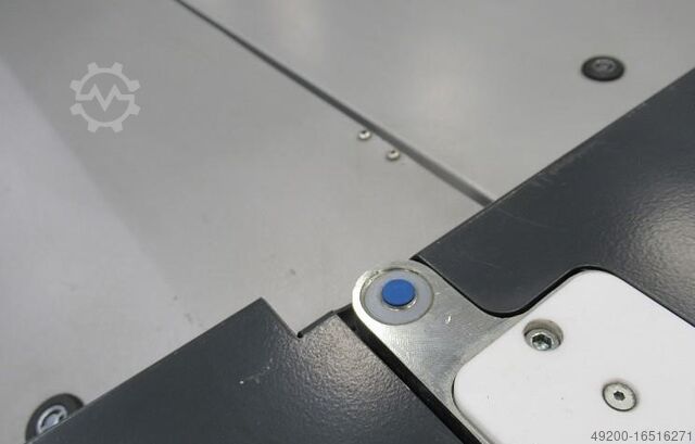 Fahrerloses Transportfahrzeug DS AUTOMOTION Fahrerloses Transportfahrzeug (FTS)