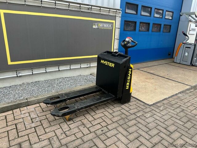 VS-22414 Electric pallet truck Hyster P2.2 year 2017 HYSTER P2.2