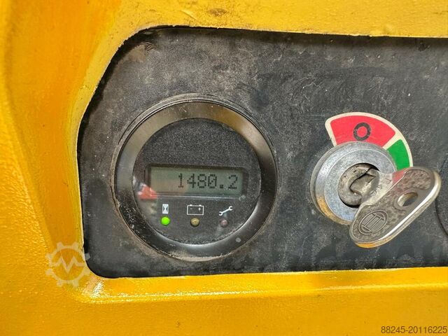 VS-22414 Electric pallet truck Hyster P2.2 year 2017 HYSTER P2.2