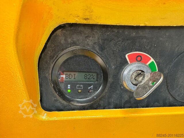 VS-22414 Electric pallet truck Hyster P2.2 year 2017 HYSTER P2.2