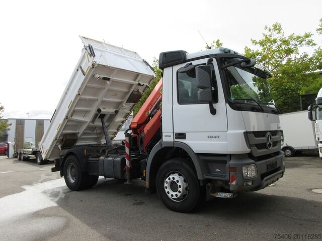 Dreiseitenkipper LKW mercedes-benz 1841 Actros 3-S-Kipper PalfingerKranPK12001 Funk