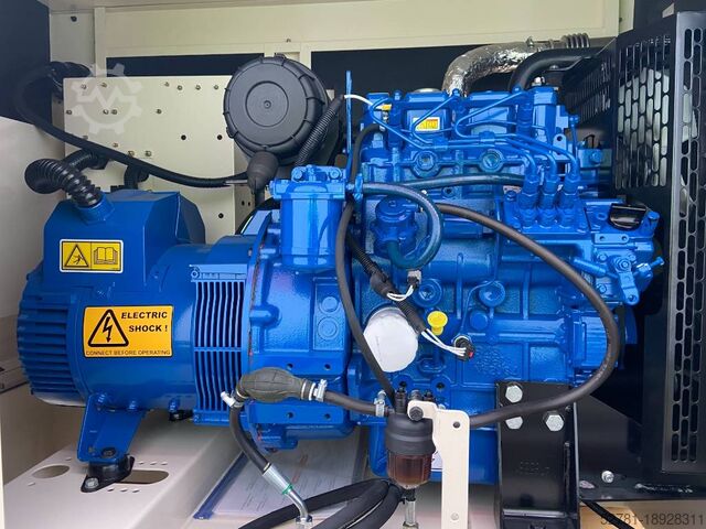 Generator set FG Wilson P13.5-6 - 13.5 kVA Genset - DPX-16000