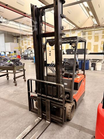 Electric forklift TOYOTA 5 FPE 13