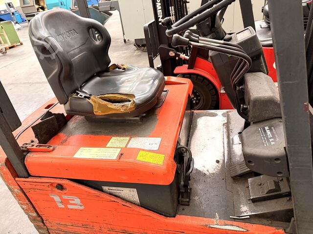 Electric forklift TOYOTA 5 FPE 13