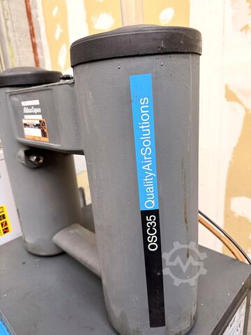 Screw compressor including air receiver tank ATLAS COPCO GA11 VSD FF