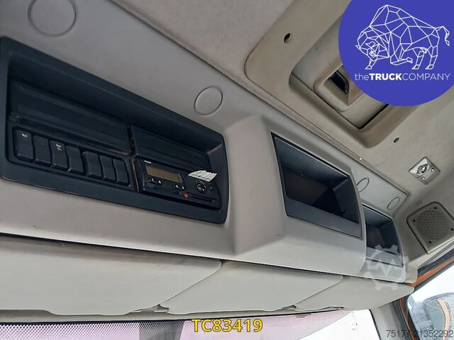 Container transportation Renault Kerax 370