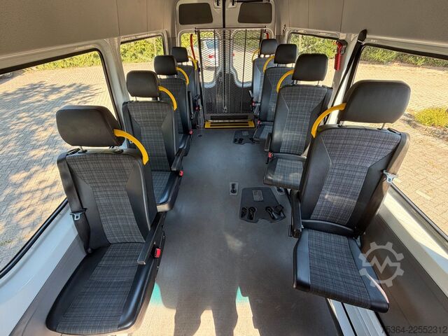 Minibus MERCEDES-BENZ Sprinter 314 BlueTEC 9 Sitze Rollstuhllift Klima