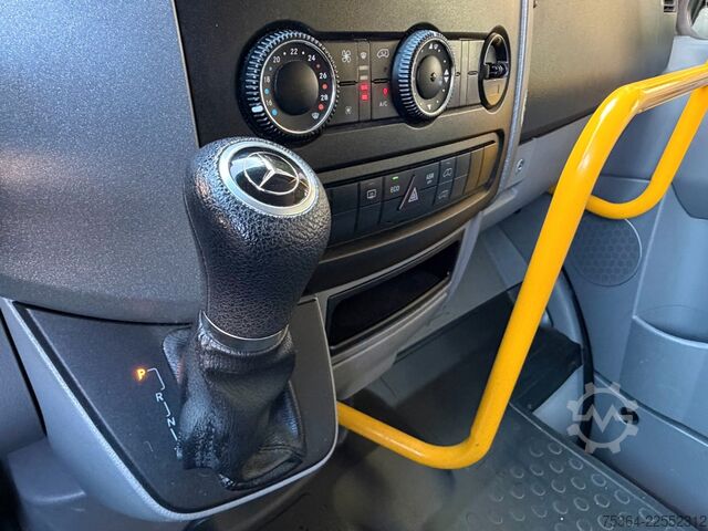 Minibus MERCEDES-BENZ Sprinter 314 BlueTEC 9 Sitze Rollstuhllift Klima