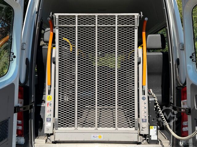 Minibus MERCEDES-BENZ Sprinter 314 BlueTEC 9 Sitze Rollstuhllift Klima
