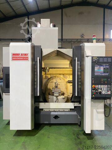 Horizontal machining center Mori Seiki NMV 5000 DCG Turning Table