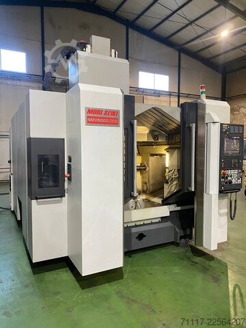 Horizontal machining center Mori Seiki NMV 5000 DCG Turning Table