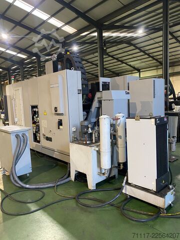 Horizontal machining center Mori Seiki NMV 5000 DCG Turning Table
