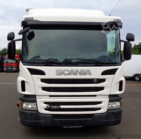 LKW mit Kofferaufbau SCANIA P 320*8,2 m Schwenkwand*LBW*Lift/Lenk*Kamera*TOP