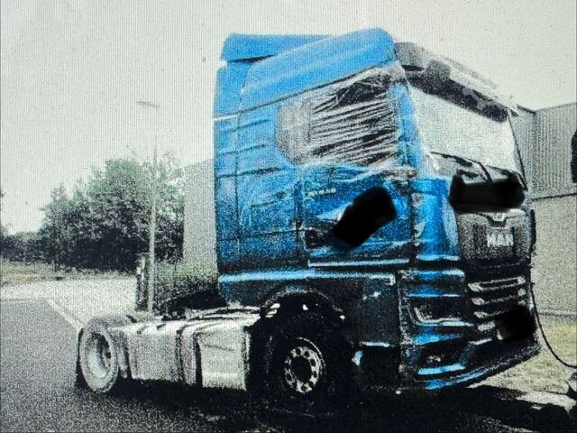 Standard SZM MAN TGX 18.510 beschädigt / damaged