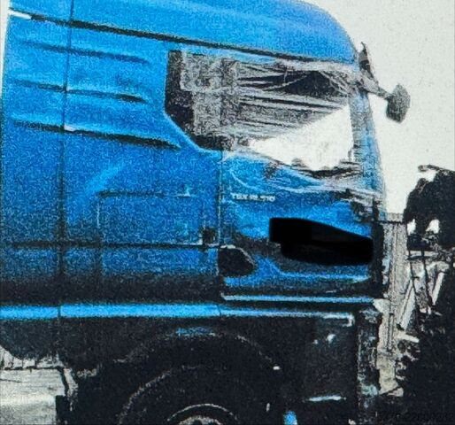Standard SZM MAN TGX 18.510 beschädigt / damaged