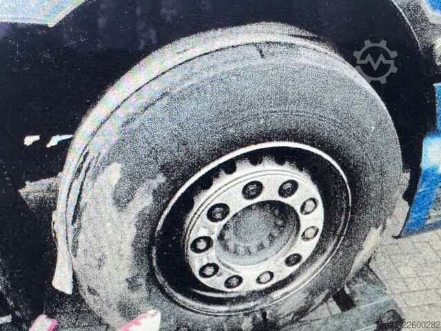 Standard SZM MAN TGX 18.510 beschädigt / damaged