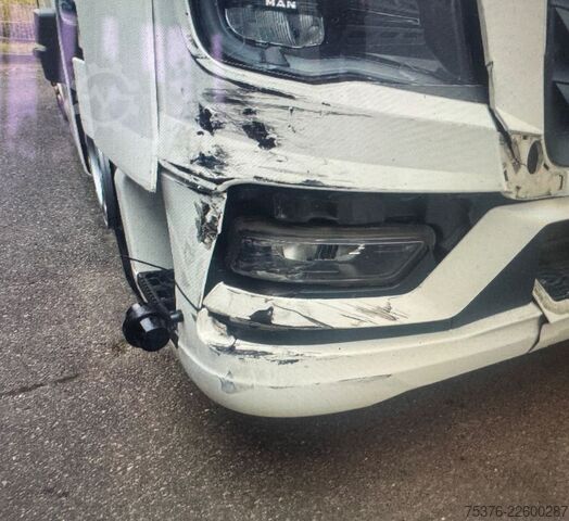 Standard SZM MAN TGX 18.510 beschädigt /damaged