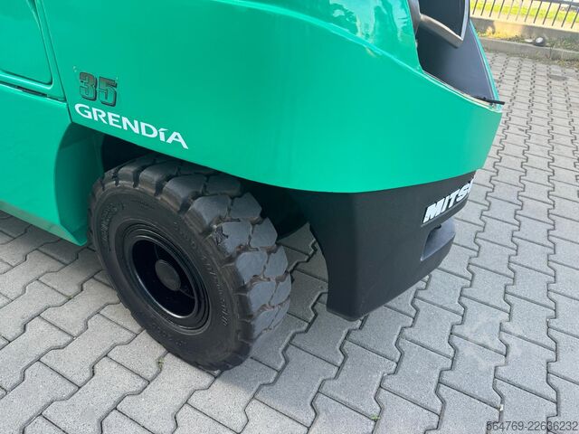 4-wheel forklift Mitsubishi FD35NT /Diesel/Only 6012 hours/New Price