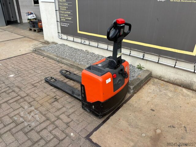 VS-23001 Elektrischer Palettenhubwagen BT LWE130 BT LWE130
