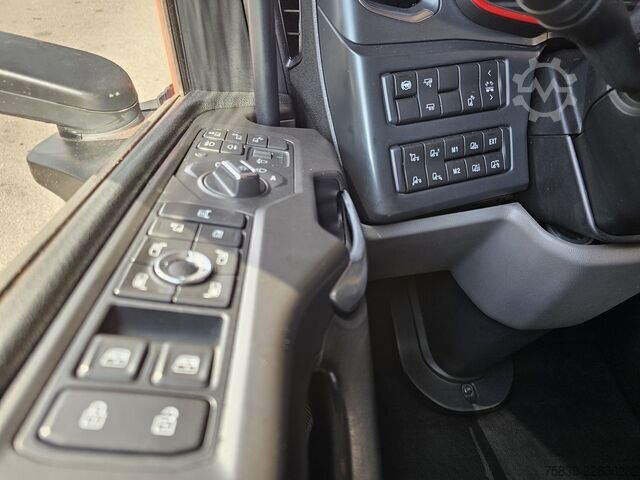 Standard-SZM Scania Scania R660 V8 6x2 BOOGIE / RETARDER / FULL AIR