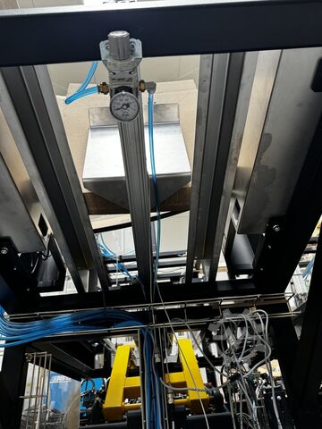 Zweikopf-Kartonverschließmaschine Modumaq TC1-2019