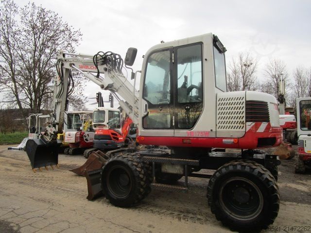 Mobile excavator Takeuchi TB 175W mit POWERTILT + hydr. Schnellwechsler + 3