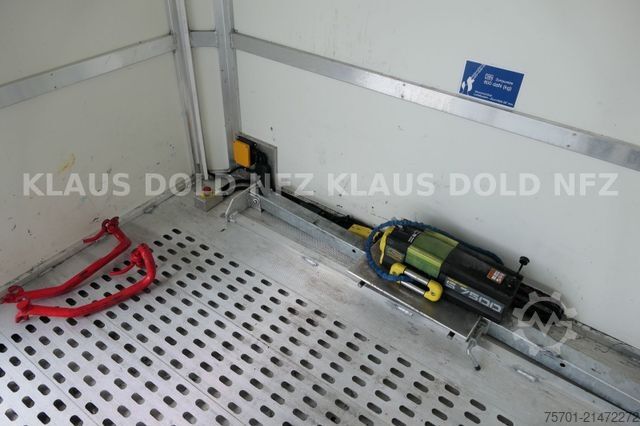 Car carrier van MAN TGL 8.250 geschloss. Autotransp. Moetefindt