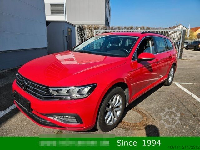 Minibus VOLKSWAGEN Passat Variant Business Navigation