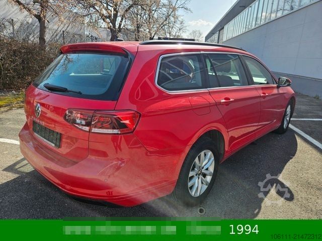 Minibus VOLKSWAGEN Passat Variant Business Navigation