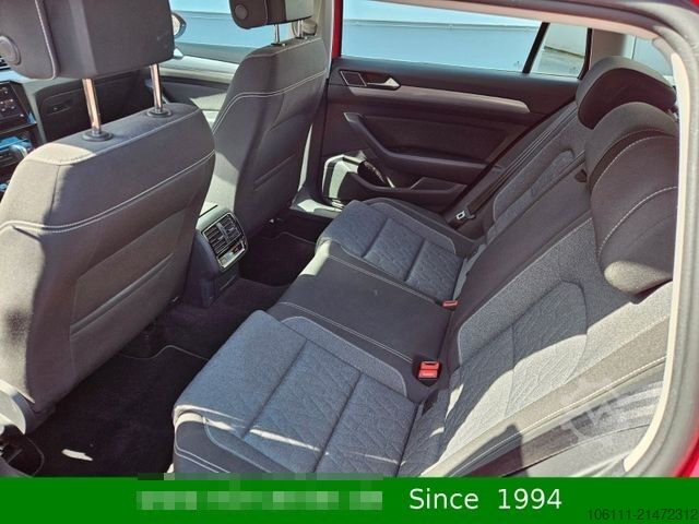 Minibus VOLKSWAGEN Passat Variant Business Navigation
