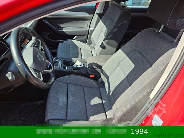 Minibus VOLKSWAGEN Passat Variant Business Navigation