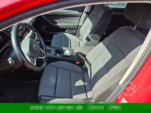 Minibus VOLKSWAGEN Passat Variant Business Navigation