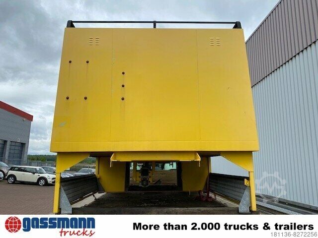 LKW mit Pritsche (offen)  Werkstattkofferaufbau mit Stromgenerator