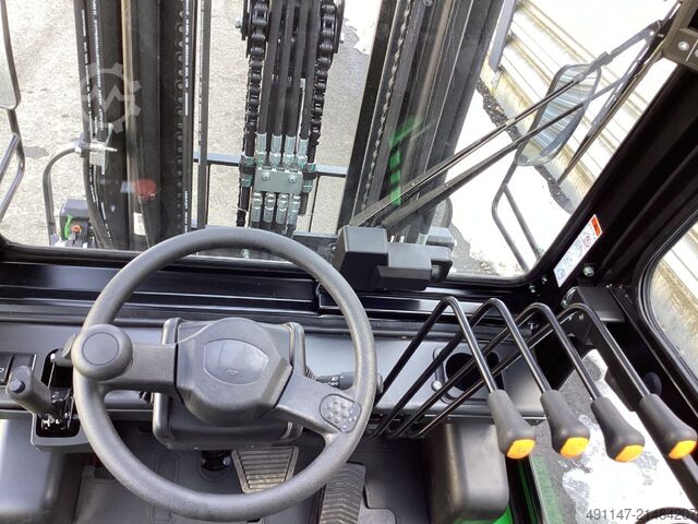 Elektro 4 Rad-Stapler Noblelift CPD25