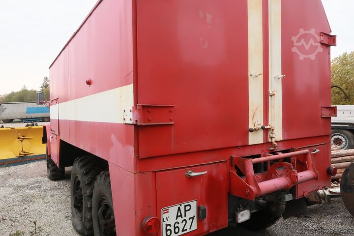 Feuerwehrfahrzeug ZIL 131