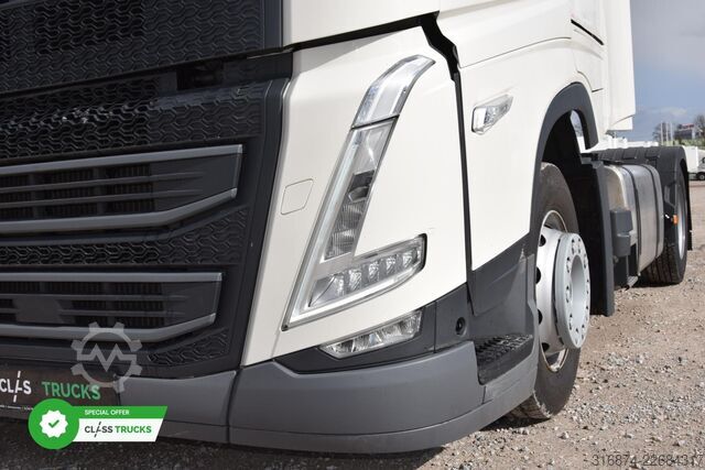 Standard tractor unit VOLVO FH 500 Globetrotter XL Varios