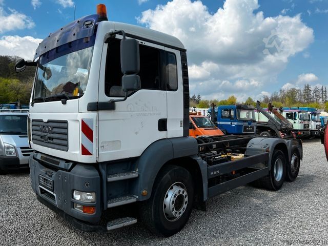 Truck chassis MAN 26.360 6x2 Fahrgestell Hydraulik