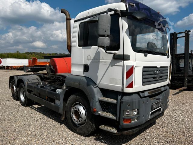 Truck chassis MAN 26.360 6x2 Fahrgestell Hydraulik