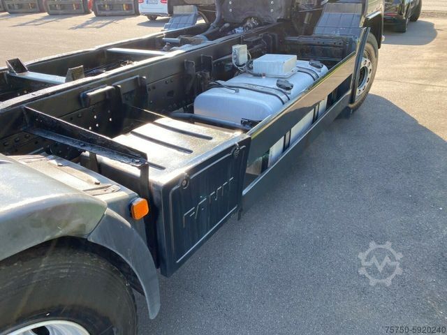 Truck chassis MAN 26.320 TGA 6x2