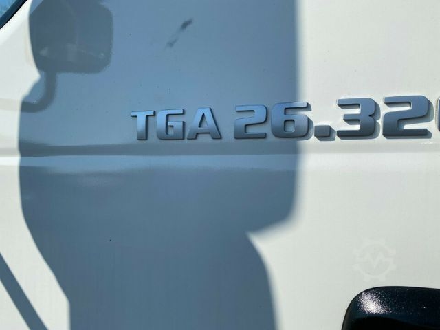 Truck chassis MAN 26.320 TGA 6x2