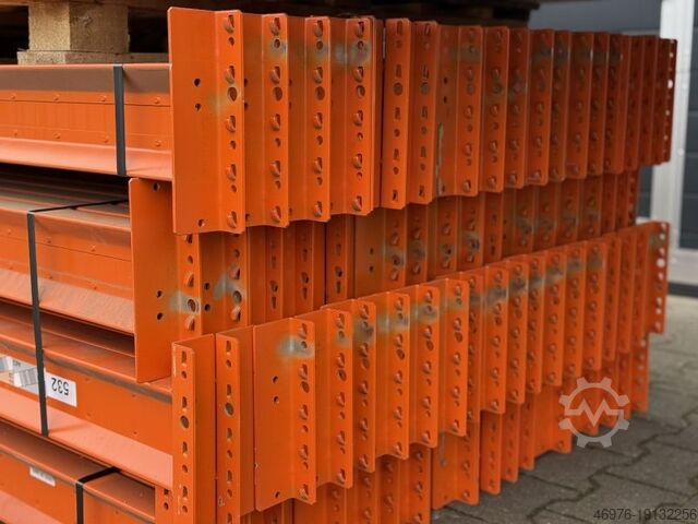 High-bay warehouse pallet racking system Dexion P 90 / Regallänge: 28,00 lfm. / St.: 6.000 x 1.100mm / Tr.: 3.000 mm