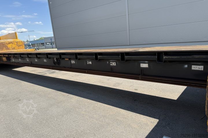 Low loader semitrailer Doll Panther S3E Tele / Swiss-Vehicle