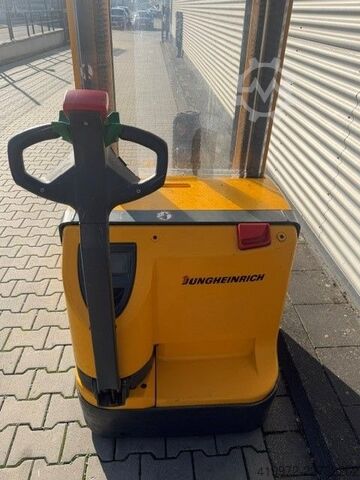 Deichselstapler Jungheinrich EJC12